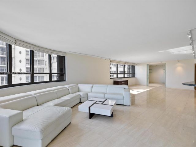 Продажа квартиры #502 - фото 5604338