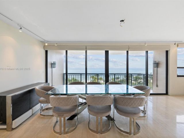 Продажа квартиры #502 - фото 5604340