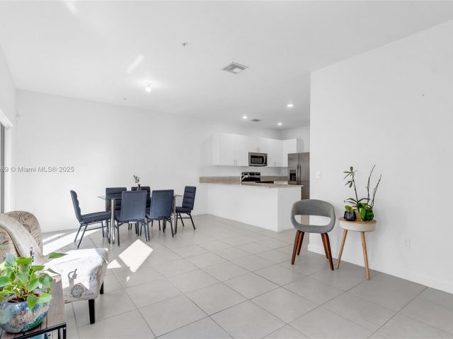 Продажа дома по адресу 274 SW 159th Pl - фото 5551129