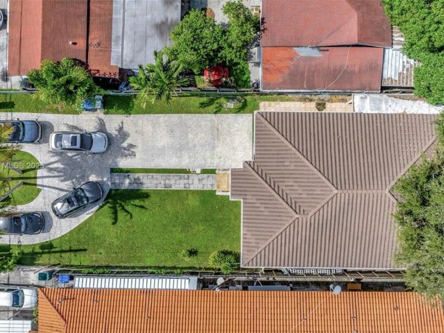 Продажа дома по адресу 3541 SW 23rd Ter - фото 5763523