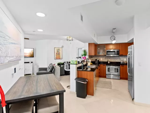 Продажа квартиры #2709 - фото 5637614