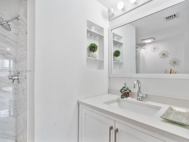 Продажа квартиры #603 - фото 5717356