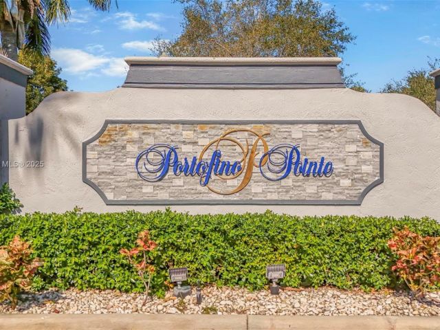 Продажа дома по адресу 3736 NE 9 CT - фото 5695248