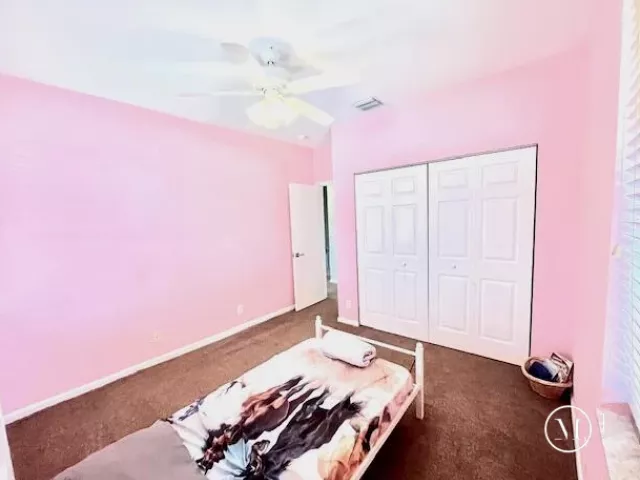 Продажа дома по адресу 5012 Victoria Circle - фото 8901798