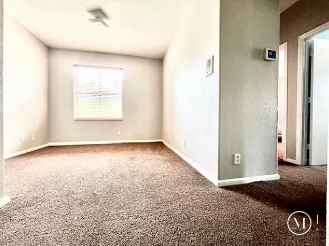 Продажа дома по адресу 5012 Victoria Circle - фото 8901803