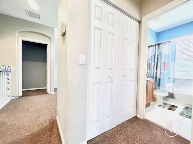Продажа дома по адресу 5012 Victoria Circle - фото 8901806