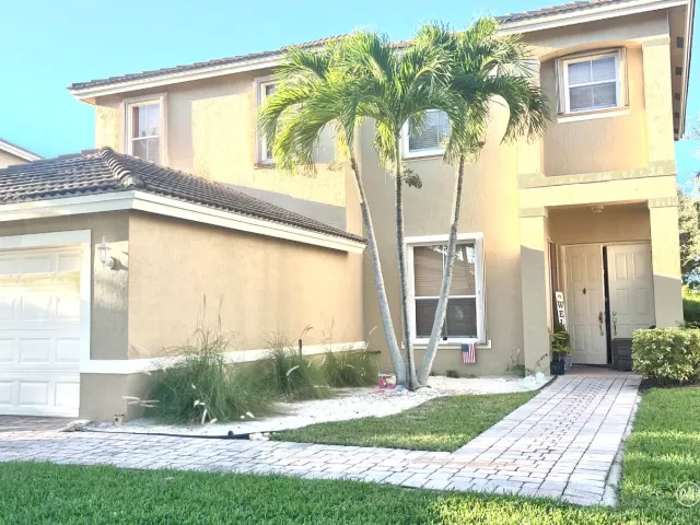 Продажа дома по адресу 5012 Victoria Circle - фото 8901790