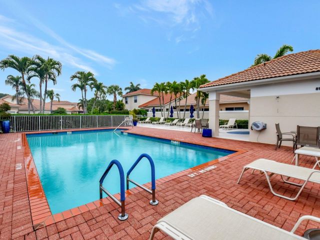 Дом в аренду по адресу 8180 Sandpiper Way - фото 5749414