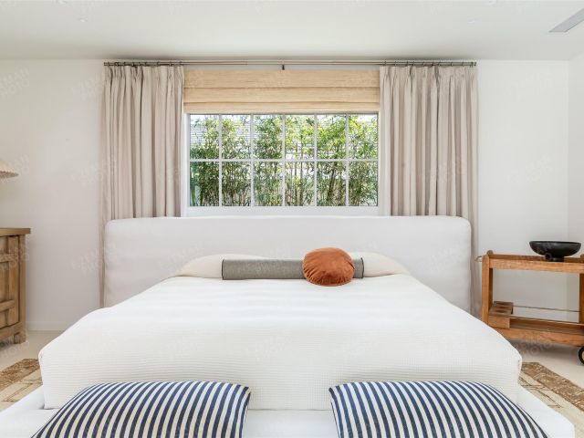 Продажа дома по адресу 3061 NE 42nd St - фото 5761447