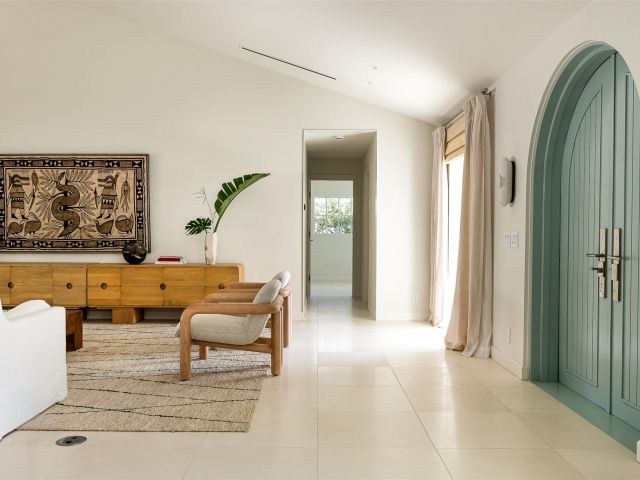 Продажа дома по адресу 3061 NE 42nd St - фото 5761455