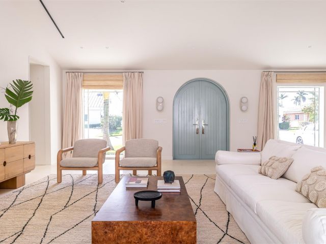 Продажа дома по адресу 3061 NE 42nd St - фото 5761461