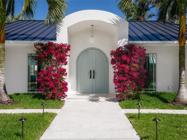 Продажа дома по адресу 3061 NE 42nd St - фото 5761463