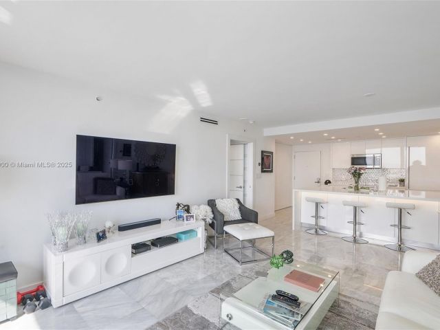 Продажа квартиры #1806 - фото 5617498