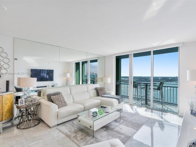 Продажа квартиры #1806 - фото 5617500