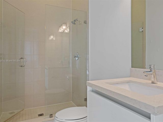 Продажа дома по адресу 10296 NW 74th Ter - фото 5586917