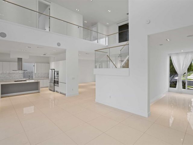 Продажа дома по адресу 10296 NW 74th Ter - фото 5586924