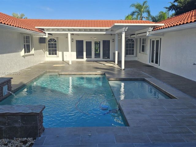 Продажа дома по адресу 16400 SW 173rd Ave - фото 5827113