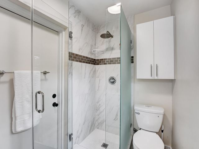 Продажа дома по адресу 820 NE 17th Street - фото 6801800