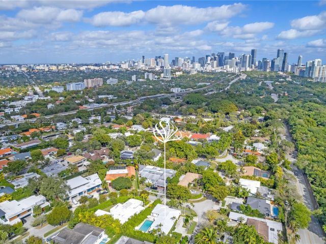 Дом в аренду по адресу 290 E Shore Dr E - фото 5846091