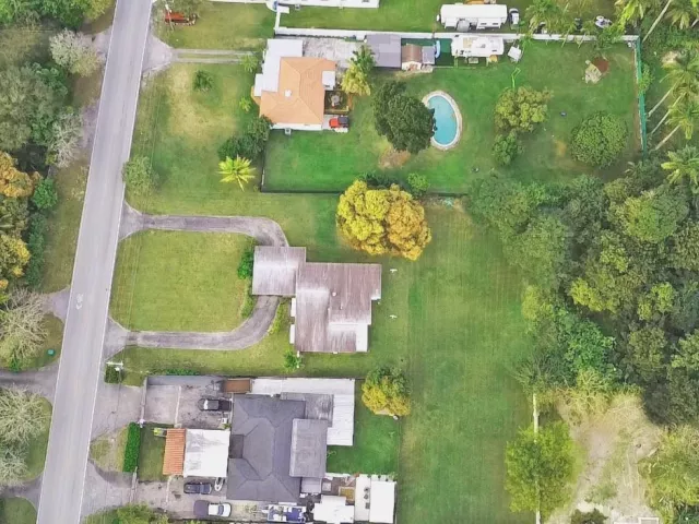 Продажа дома по адресу 13945 N Miami Avenue - фото 8859570