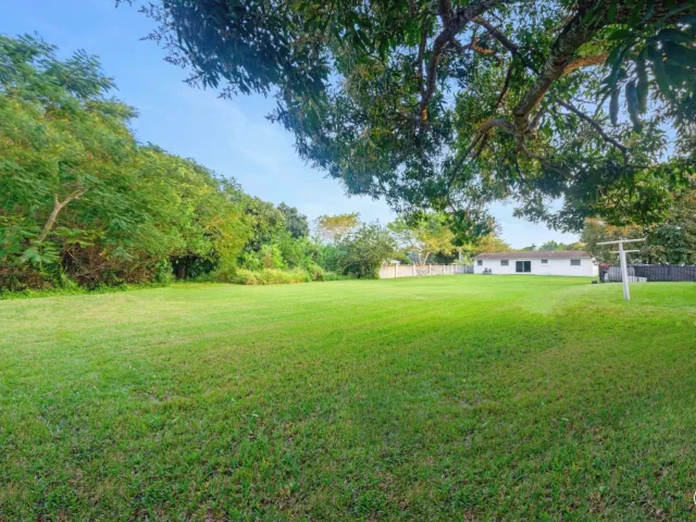 Продажа дома по адресу 13945 N Miami Avenue - фото 8859562