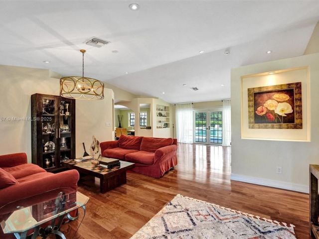 Дом в аренду по адресу 22180 Woodset Ln 0 - фото 5591174