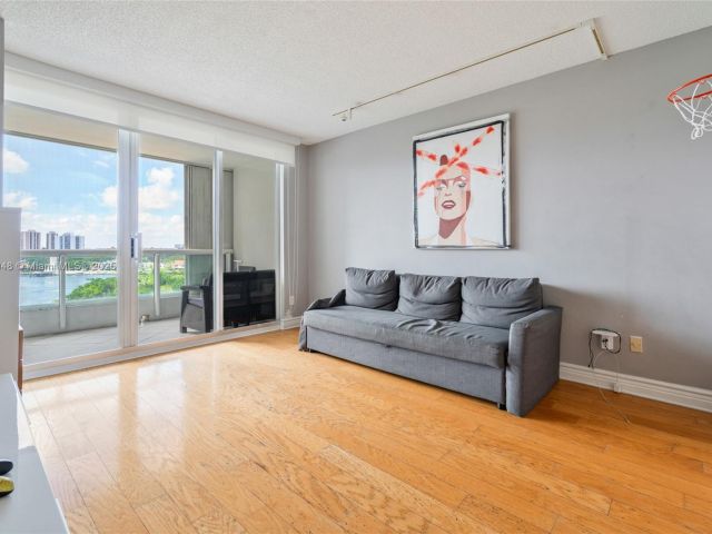 Продажа квартиры #805 - фото 5545126