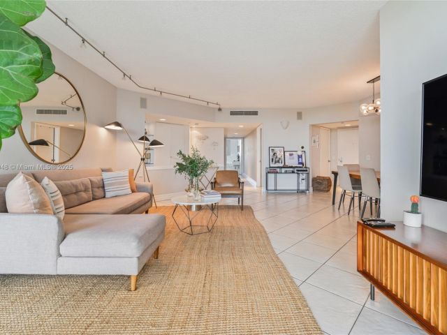 Продажа квартиры #805 - фото 5545134