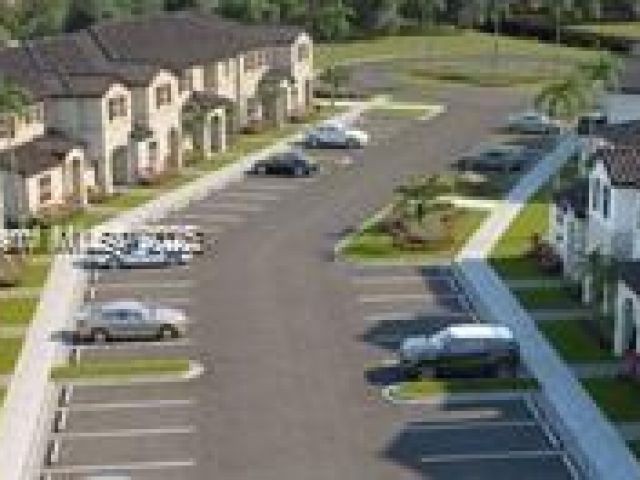 Дом в аренду по адресу 12855 NW 24th Ave - фото 6176647