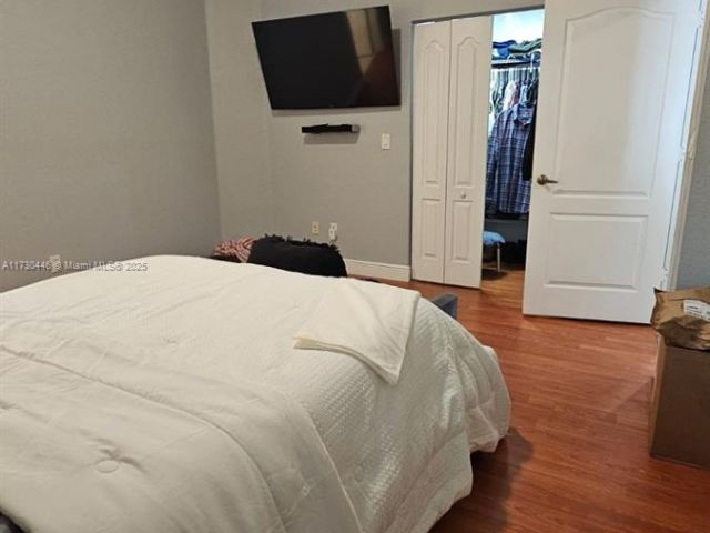 Продажа дома по адресу 4120 NE 22 ND CT - фото 5945253