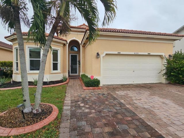 Продажа дома по адресу 4120 NE 22 ND CT - фото 5945269