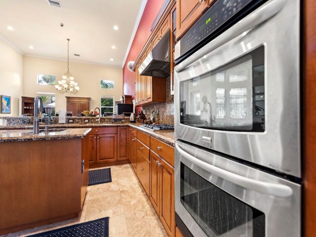 Продажа дома по адресу 16741 SW 282nd St - фото 5739273