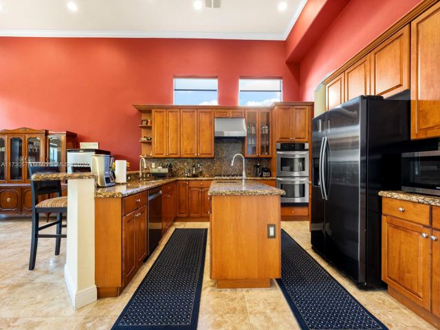 Продажа дома по адресу 16741 SW 282nd St - фото 5739276