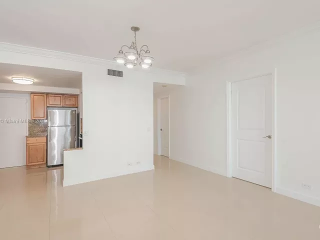 Продажа квартиры #1411 - фото 5677984