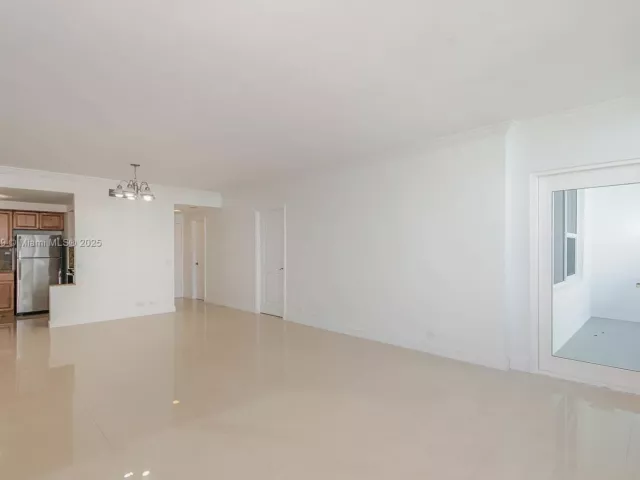 Продажа квартиры #1411 - фото 5677985