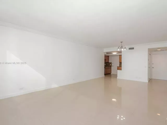 Продажа квартиры #1411 - фото 5677986