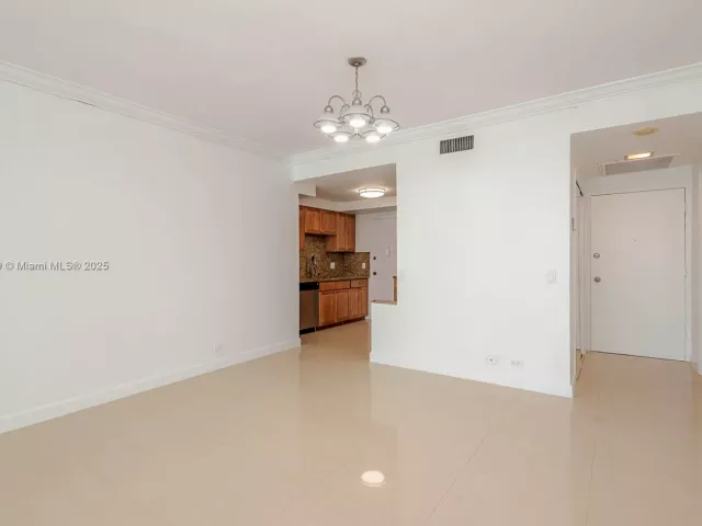 Продажа квартиры #1411 - фото 5677983