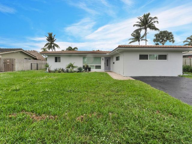 Продажа дома по адресу 5921 NE 15th Ave - фото 5762241