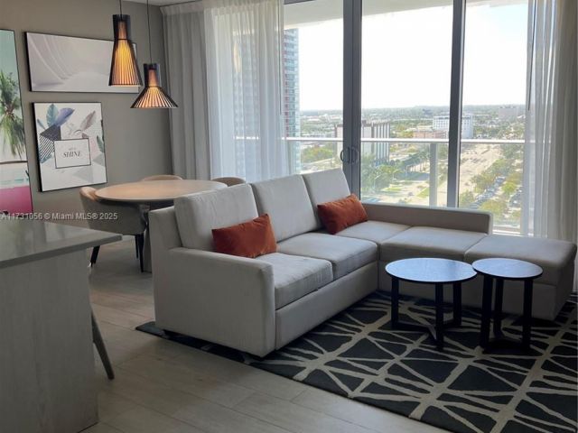 Продажа квартиры #R1206 - фото 5628229