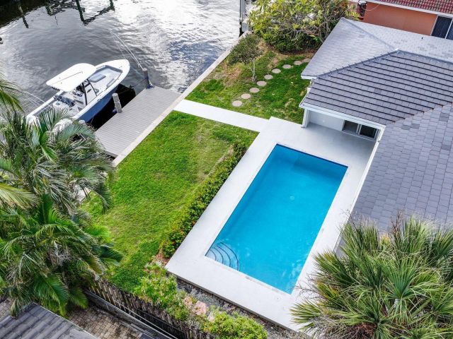 Продажа дома по адресу 2624 SE 9th Street - фото 5540236