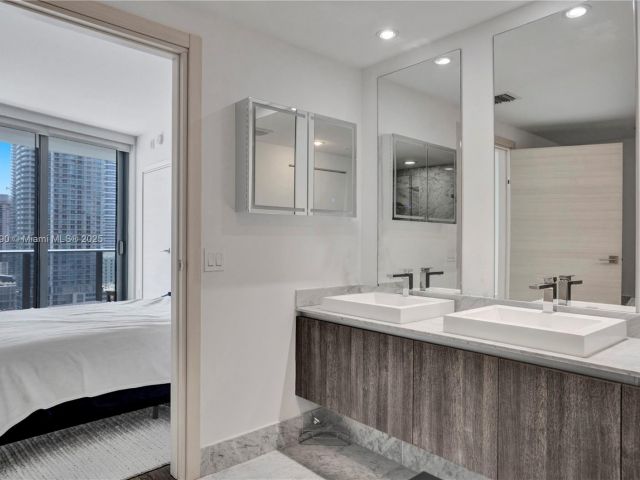 Продажа квартиры #1801 - фото 5621692