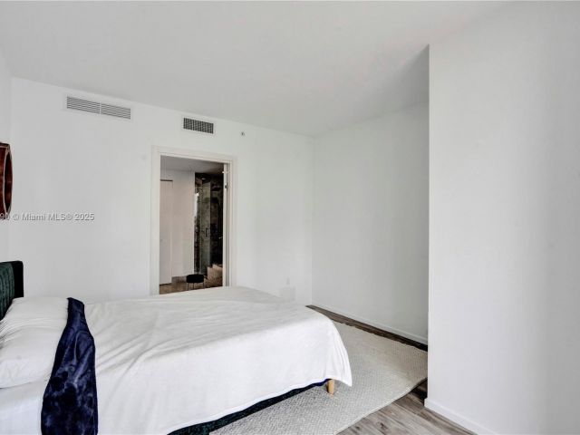 Продажа квартиры #1801 - фото 5621695