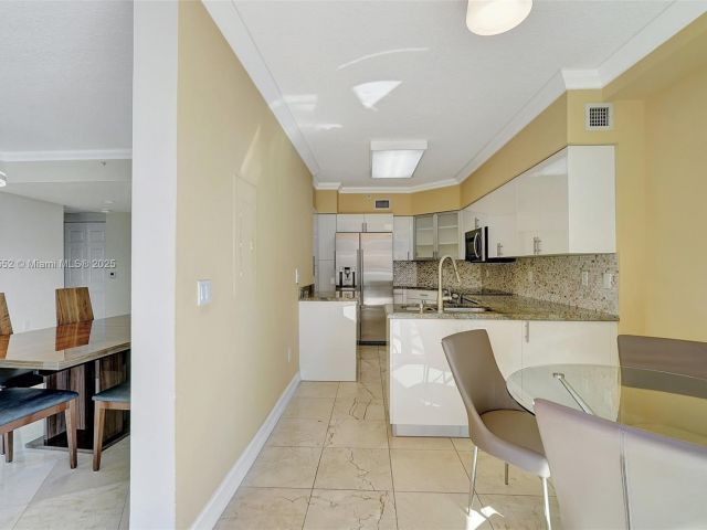 Продажа квартиры #910 - фото 5686994