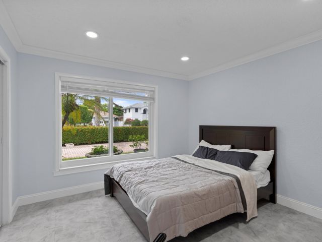 Продажа дома по адресу 8 SE 8th Avenue - фото 5745464