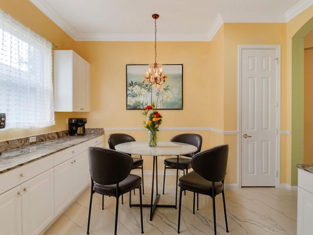 Продажа дома по адресу 2464 Sailfish Cove Drive - фото 5749643