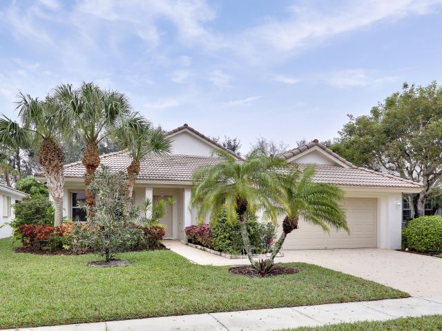 Продажа дома по адресу 2464 Sailfish Cove Drive - фото 5749647