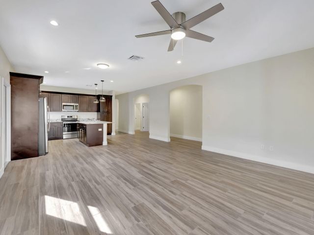 Продажа дома по адресу 2311 Zeder Avenue - фото 6064186