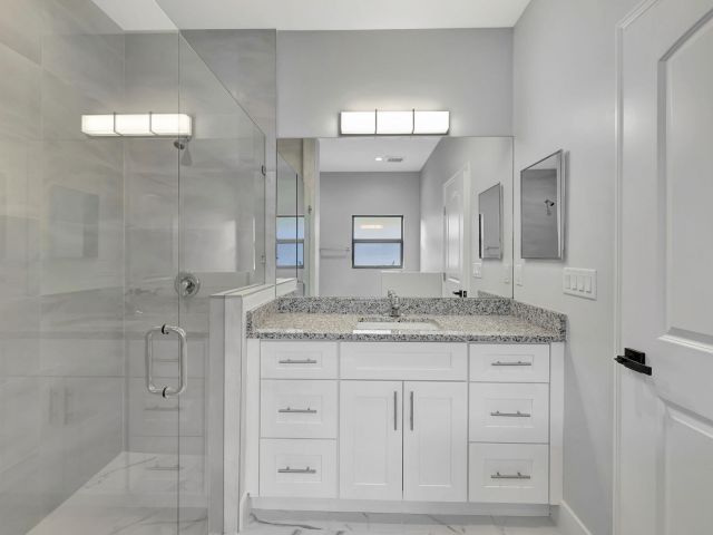 Продажа дома по адресу 2315 Zeder Avenue - фото 6064201