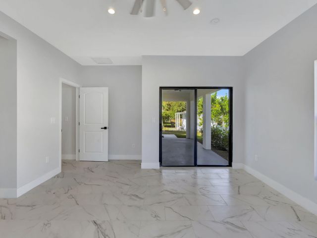 Продажа дома по адресу 2315 Zeder Avenue - фото 6064207