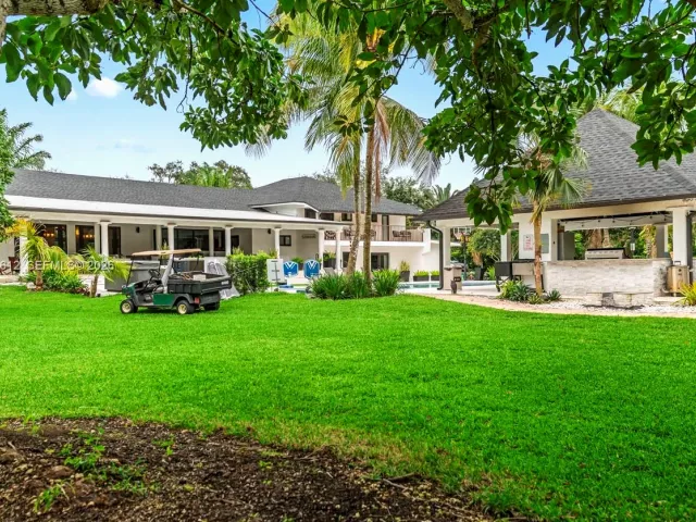 Продажа дома по адресу 14875 SW 212th St - фото 6312483